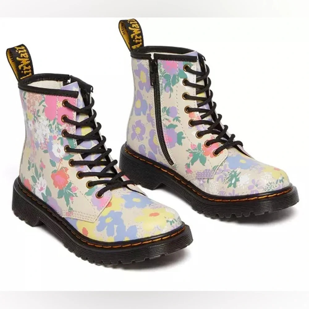 NWOB Dr. Martens Youth Pascal Floral Mashup Backband Boots c8